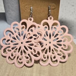 Hello "Dolly"! Pretty matte light pink metal earrings.